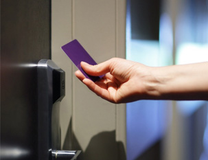  Control de Acceso Comecial 